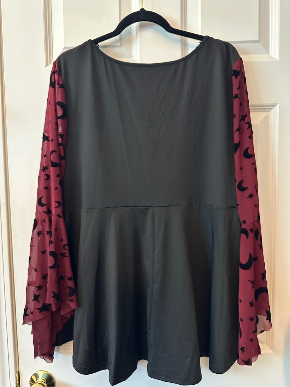 EUC Boho Moon & Star V-Neck Tunic in Burgundy and Black Sz 2X ⭐️ 🌙 ⭐️ - Picture 7 of 11